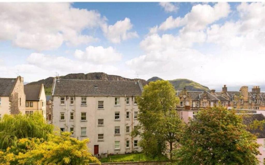 University And Central Edinburgh Bagian luar foto