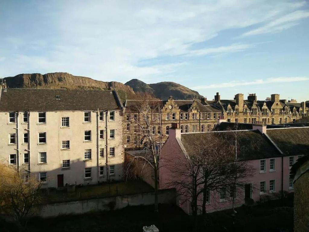 University And Central Edinburgh Bagian luar foto
